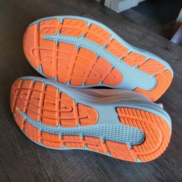 NEW Avia Women's Comfort Performance Sneaker 11 Wide Width Grey Running Walking - Picture 6 of 7